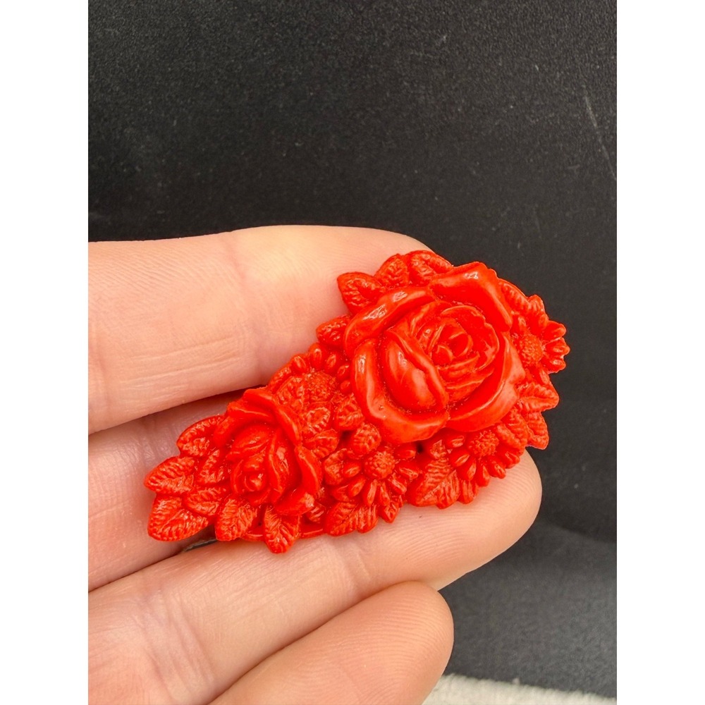 Vintage Molded‎ Celluloid Dress Clip Red